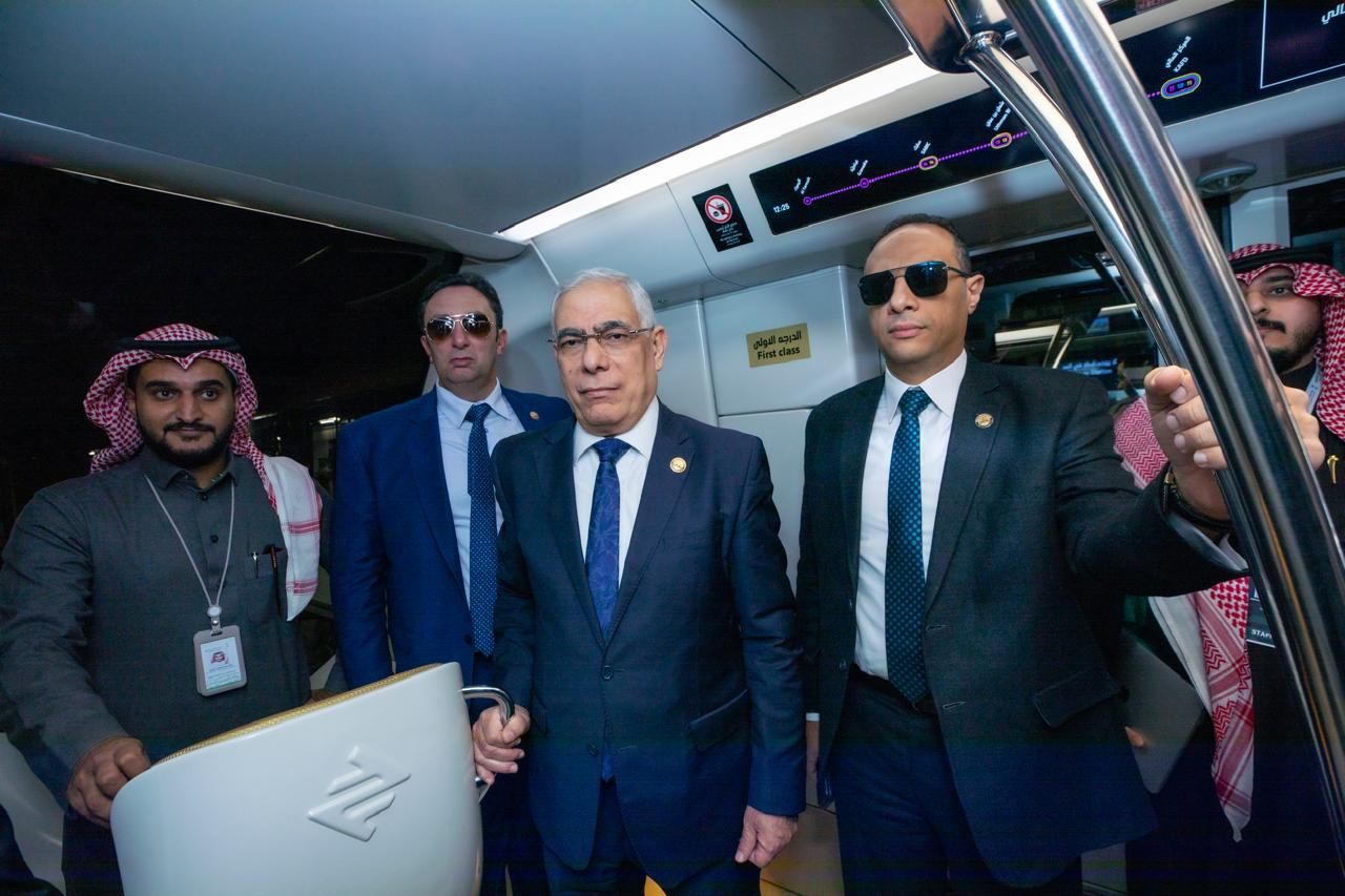النائب العام يجرى جولة بمدينة الرياض (4) النائب العام يجرى جولة بمدينة الرياض (4)