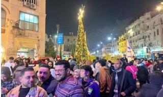 شاهد .. اتفرج.. أجواء احتفالات رأس السنة في وسط البلد و الكوربة