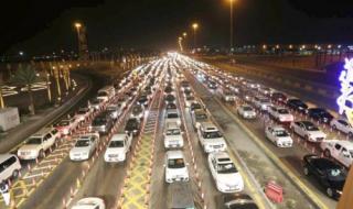 3 طرق جديدة في السعودية سوف تغير شبكة النقل العام بشكل جذري.. سكان الرياض ومكة وجدة سوف يودعون الزحام المروري للأبد