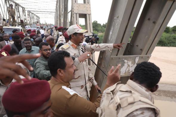 دقلو يخاطب المحتجين من المواطنين المتأثرين بمجرى وادي كجا