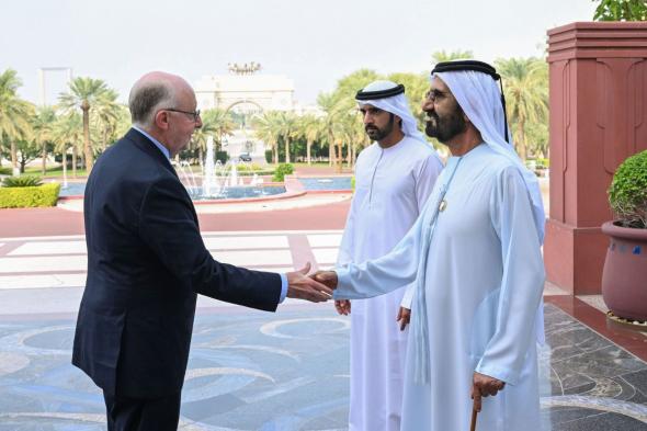 محمد بن راشد يستقبل الوفود المشاركة في مؤتمر “إيكاو” والمؤتمر العالمي للاتصالات الراديوية