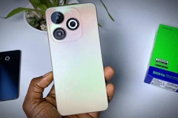 «ايفون الغلابة»| هاتف Infinix Smart 8 مميزات ومواصفات جبارة لا تقارن بأحد