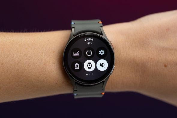 مستخدمو Galaxy Watch 7 يواجهون اهتزازات عشوائية مزعجة بدون تنبيهات تثير القلق!